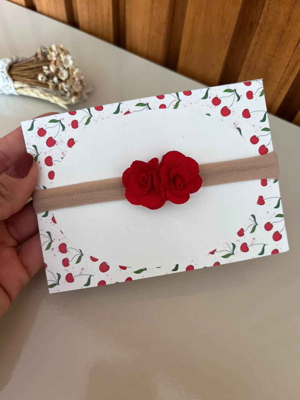 Faixinha de Bebê Florzinha Vermelha