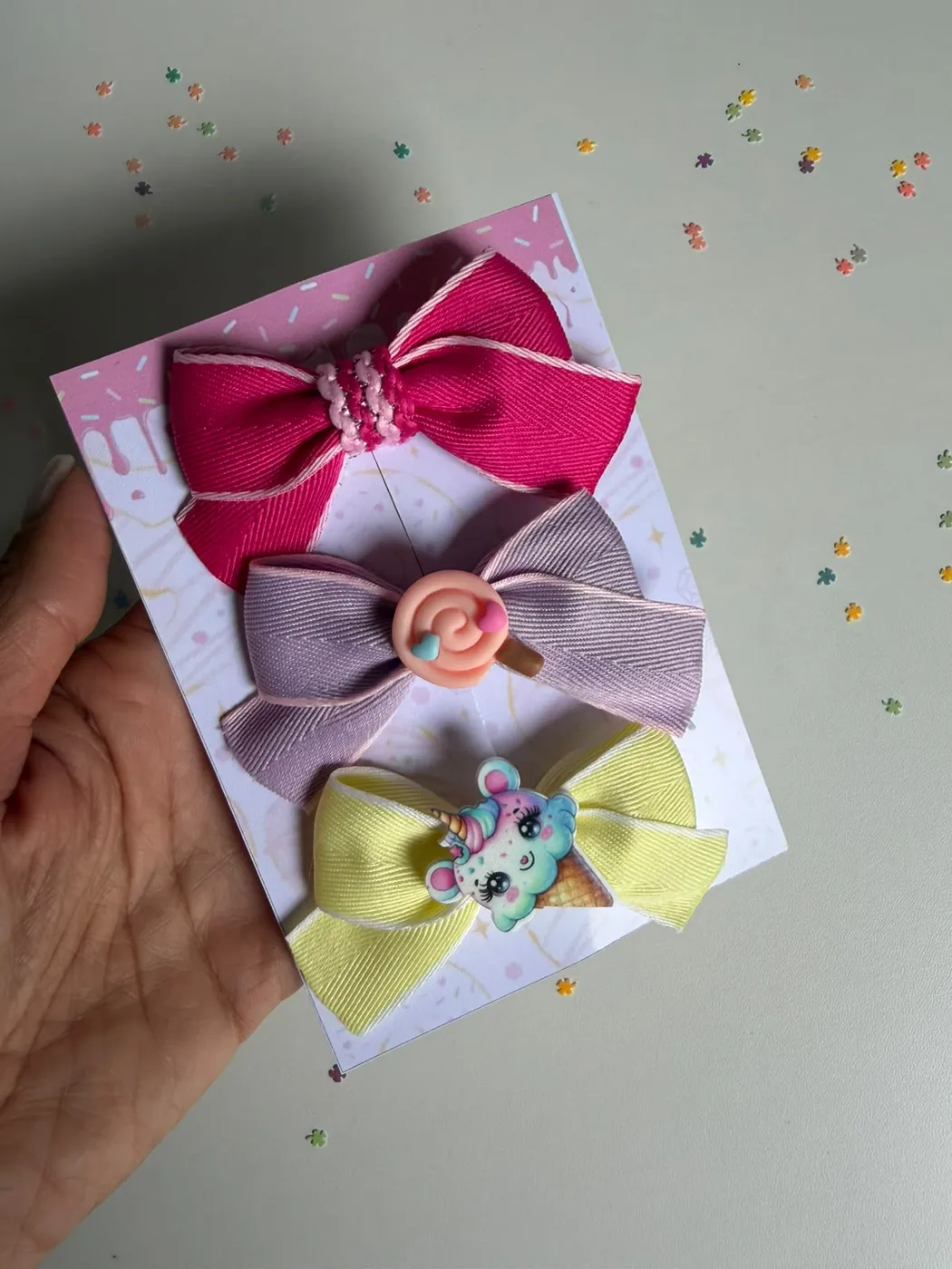 Trio de Laços Pink, Lilás e Amarelo com Aplique