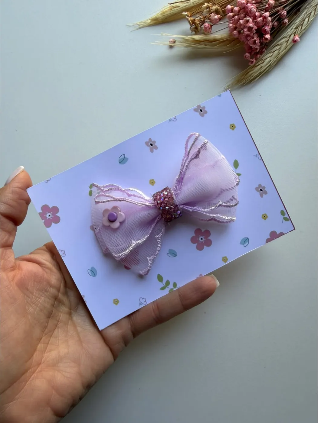 Laço Organza Lilás Borda Bordada
