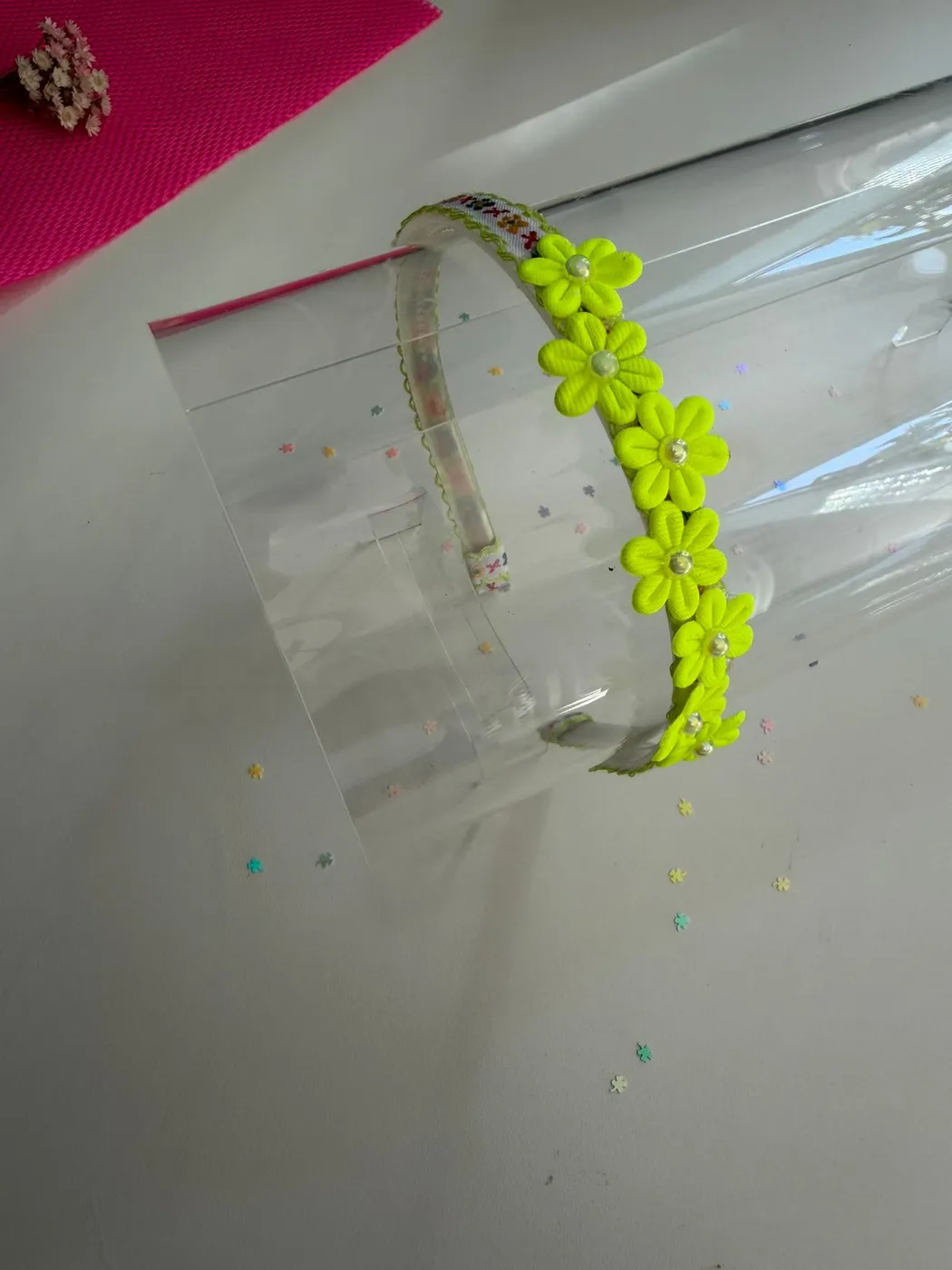 Tiara Florzinha Neon
