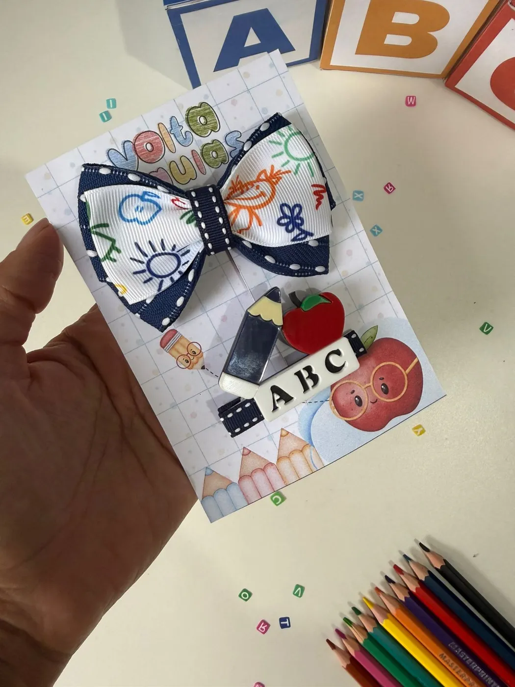 Kit Laço Estampado Marinho e Hairclip Lápis
