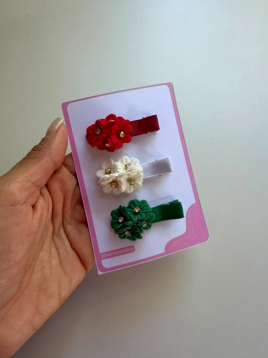 Trio Hairclip Flor Vermelho Branco e Verde