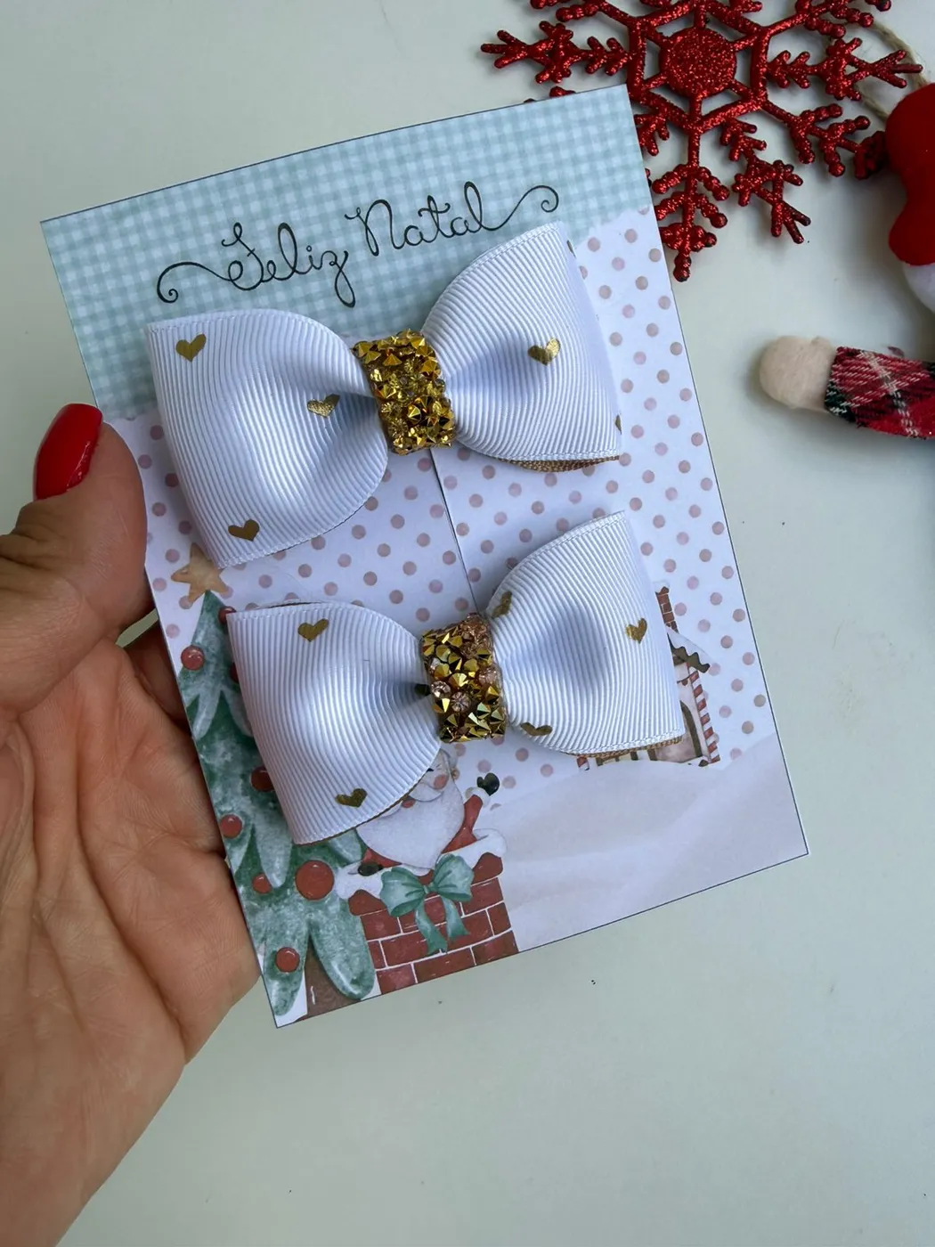 Parzinho Laço Branco com Glitter Dourado Natal